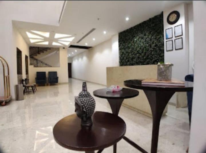 Derby Greens Hotel Bhopal Exterior foto